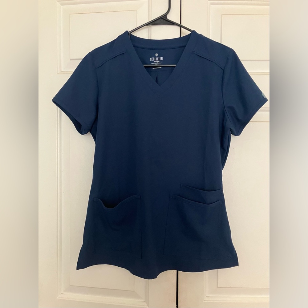 Med Couture Insight Motion Dark Blue Short , Breathable And Pleated Back, Small